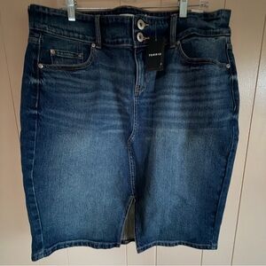 NWT Torrid slit front Denim Midi Skirt